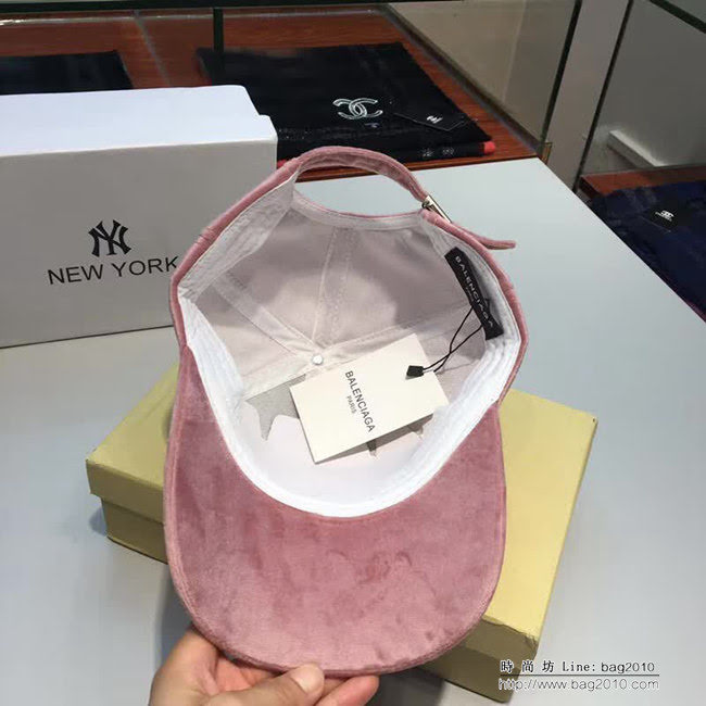 BALENCIAGA巴黎世家 原單刺繡LOGO款 時尚潮流燈芯絨棒球帽 LLWJ8596